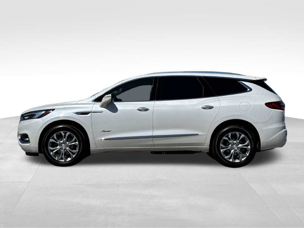 Used 2021 Buick Enclave Avenir w/ Avenir Technology Package FWD image 2