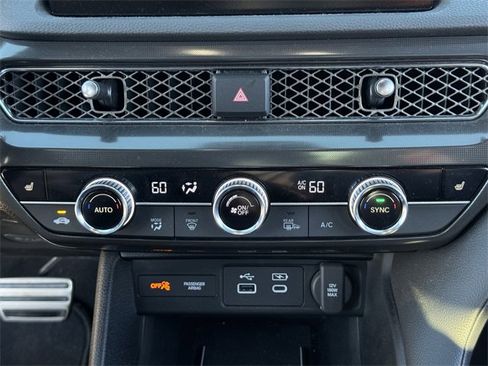 Used 2024 Acura Integra A-Spec image 18