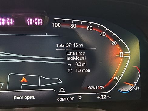 Used 2023 BMW X5 xDrive40i w/ Executive Package image 22