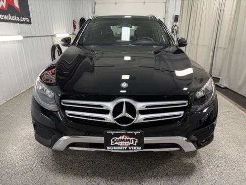 Used 2017 Mercedes-Benz GLC 300 4MATIC image 2