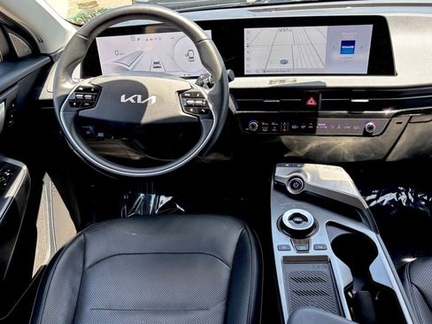 Used 2022 Kia EV6 Wind w/ Wind Technology Package AWD/4WD image 16