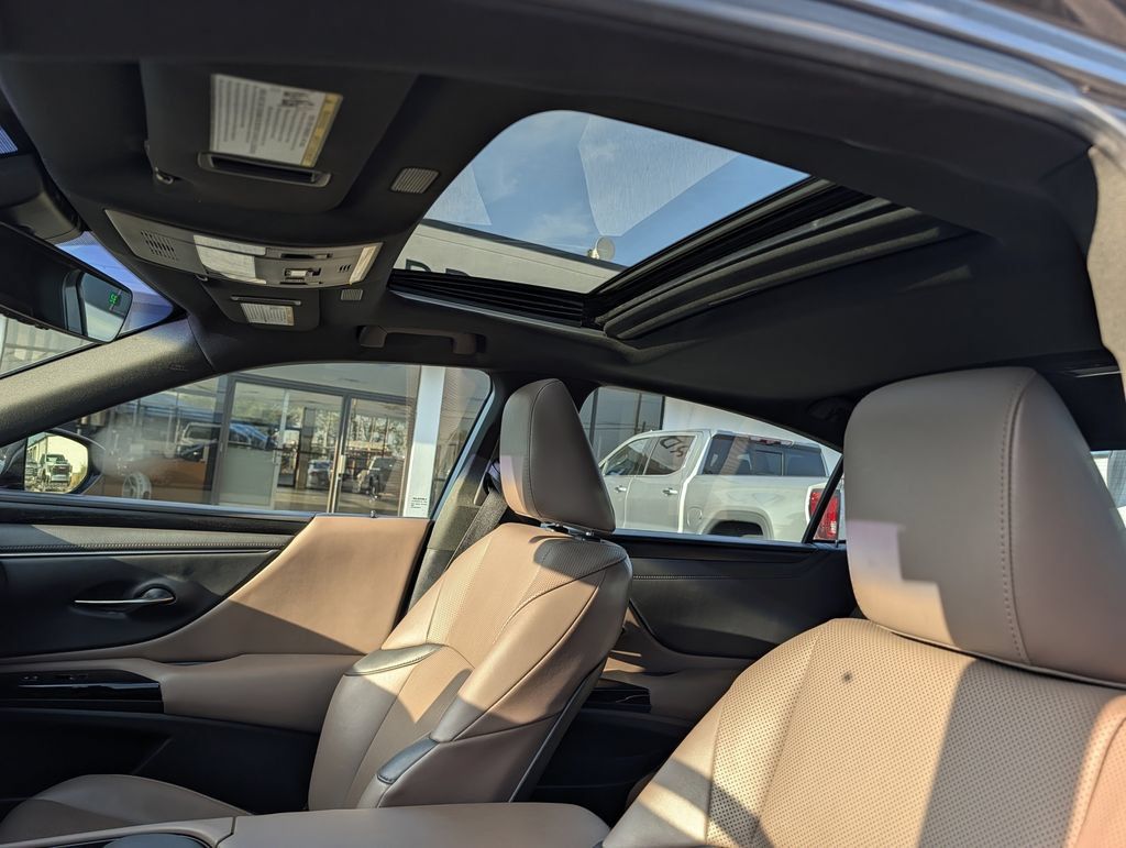 Used 2022 Lexus ES 350 w/ Premium Package FWD image 28