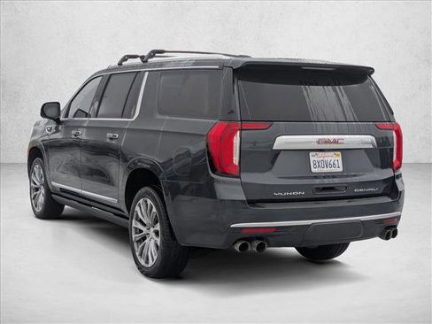 Used 2021 GMC Yukon XL Denali w/ Denali Premium Package image 7