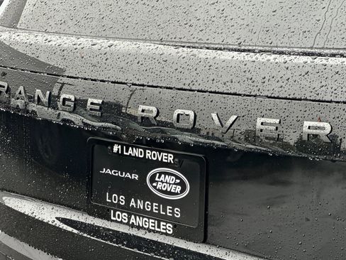 New 2026 Land Rover Range Rover SE image 14