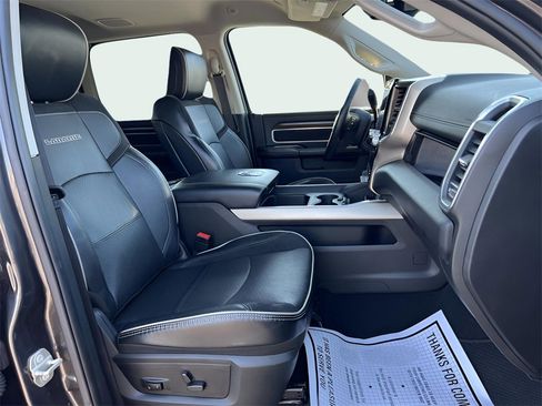 Used 2024 RAM 3500 Laramie image 34