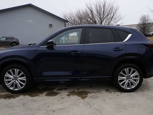 Used 2022 MAZDA CX-5 Signature image 3