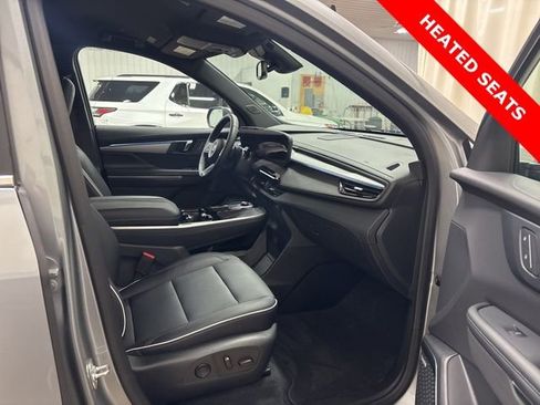 Used 2025 Buick Enclave Preferred image 14