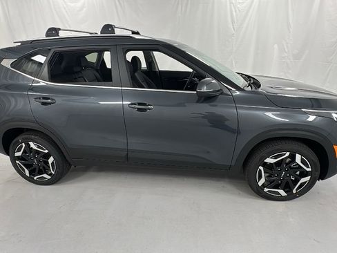 New 2026 Kia Seltos SX AWD/4WD image 2