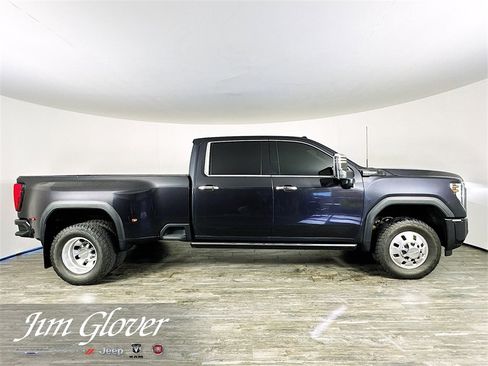 Used 2024 GMC Sierra 3500 Denali Ultimate image 8