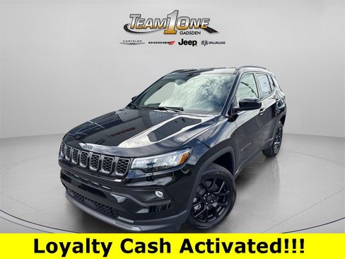 New 2026 Jeep Compass Latitude image 3