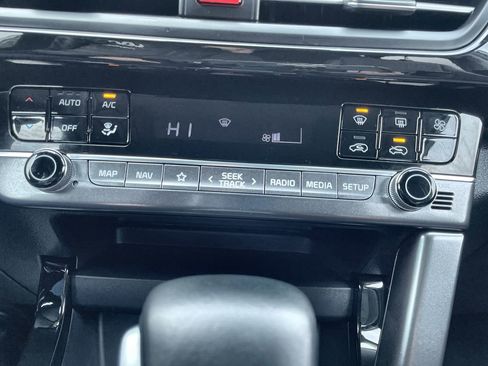 Certified 2024 Kia Seltos X-Line image 16