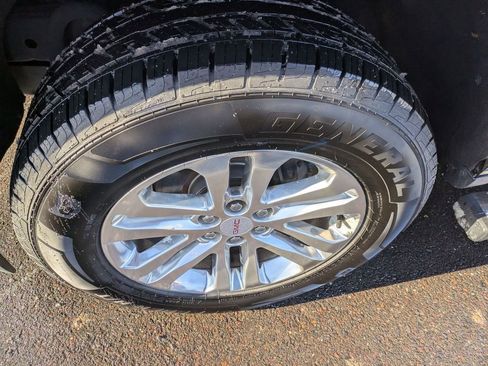 Used 2016 GMC Canyon SLT image 27