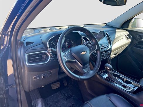 Used 2022 Chevrolet Equinox Premier image 9