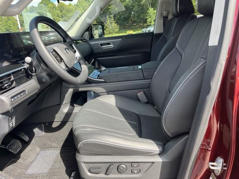 Used 2025 INFINITI QX80 Sensory w/ Exterior Package image 5