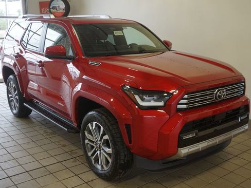 New 2026 Toyota 4Runner Limited AWD/4WD image 2