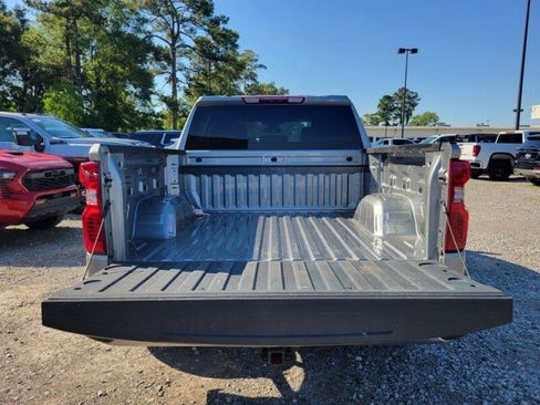 Used 2024 Chevrolet Silverado 1500 LT RWD image 7