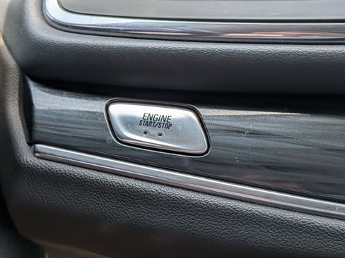 Used 2018 Buick Enclave Premium FWD image 30