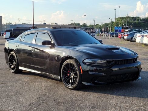 Used 2019 Dodge Charger Scat Pack w/ Daytona Edition Group RWD image 12