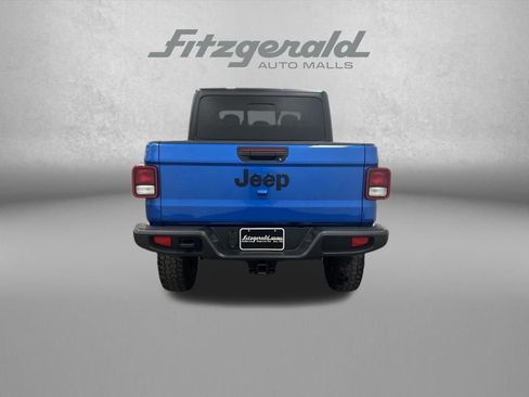 Used 2022 Jeep Gladiator Sport image 4