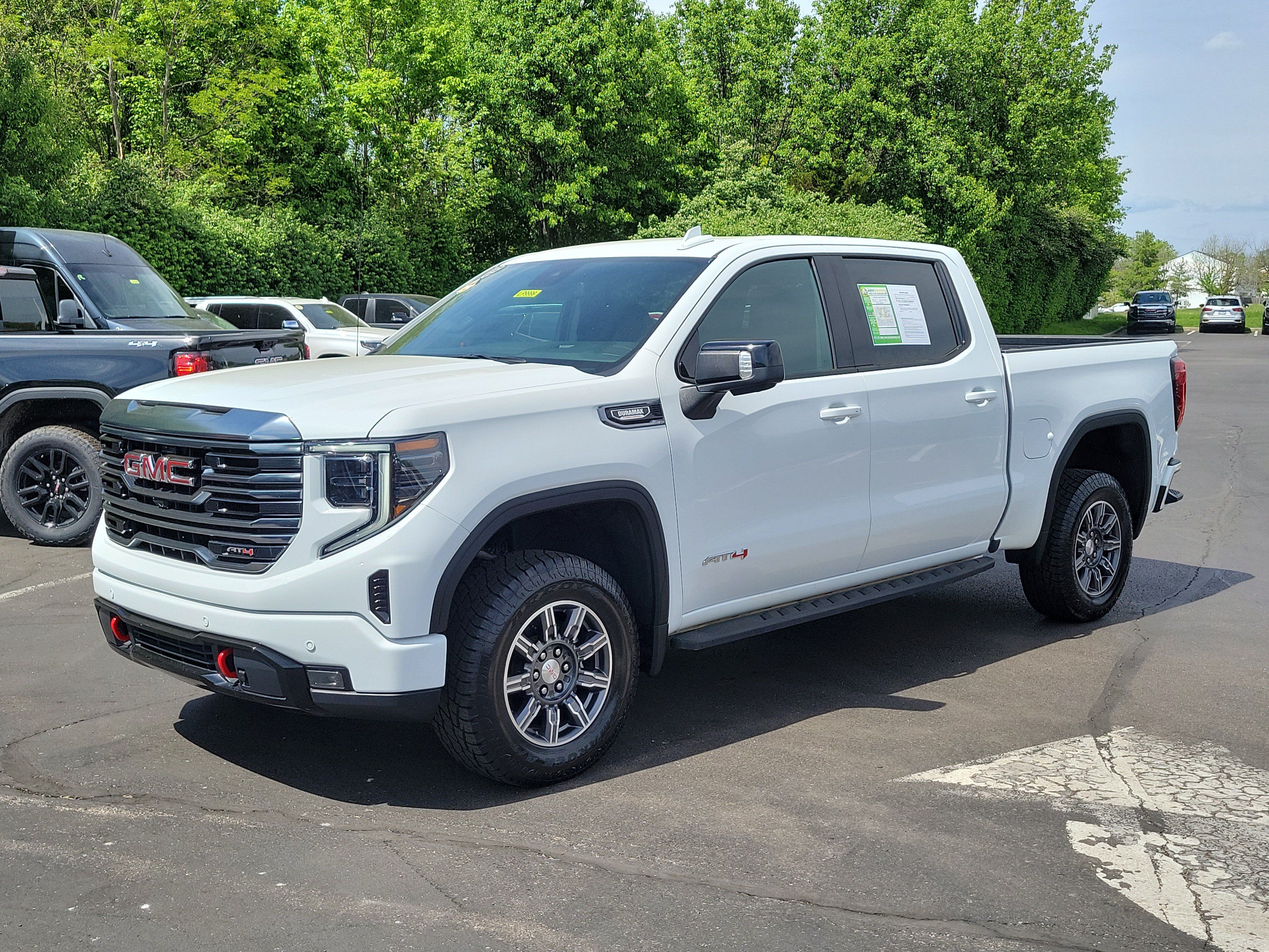 Used 2024 GMC Sierra 1500 AT4 w/ AT4 Premium Package AWD/4WD image 2