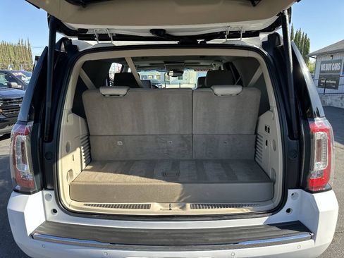 Used 2018 GMC Yukon Denali w/ Open Road Package AWD/4WD image 28