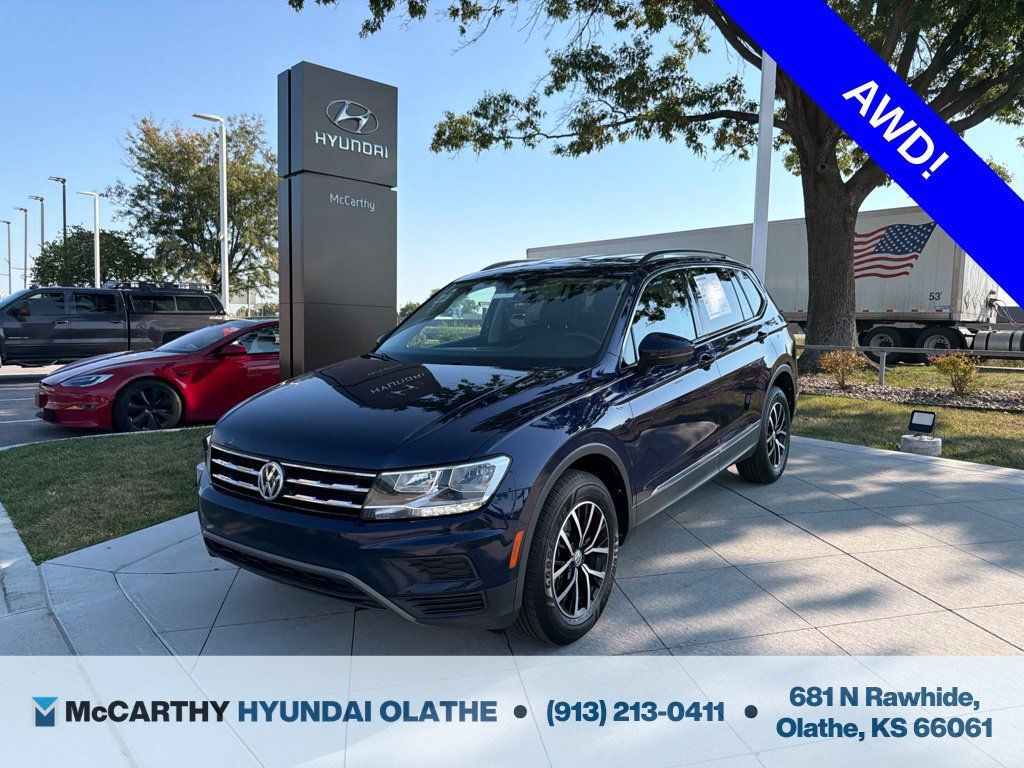 Used 2021 Volkswagen Tiguan SE AWD/4WD image 1
