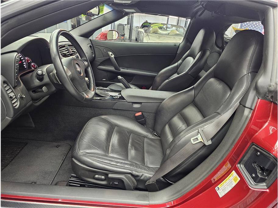 Used 2008 Chevrolet Corvette Coupe w/ Preferred Equipment Group RWD image 9