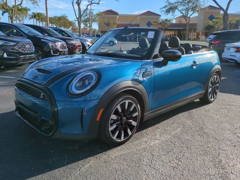 Used 2024 MINI Cooper S image 8