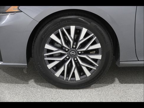 Used 2023 Nissan Altima 2.5 SV FWD image 20