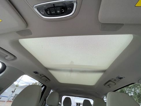 Used 2022 Volvo XC90 T6 Momentum w/ Advanced Package image 21