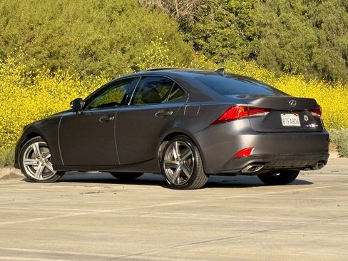 Used 2018 Lexus IS 300 AWD w/ Comfort Package image 2