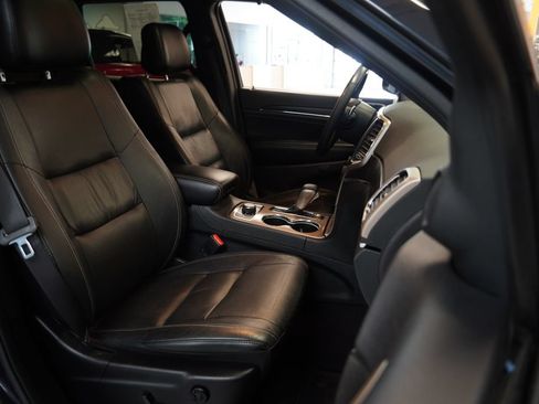 Used 2016 Jeep Grand Cherokee Limited AWD/4WD image 36