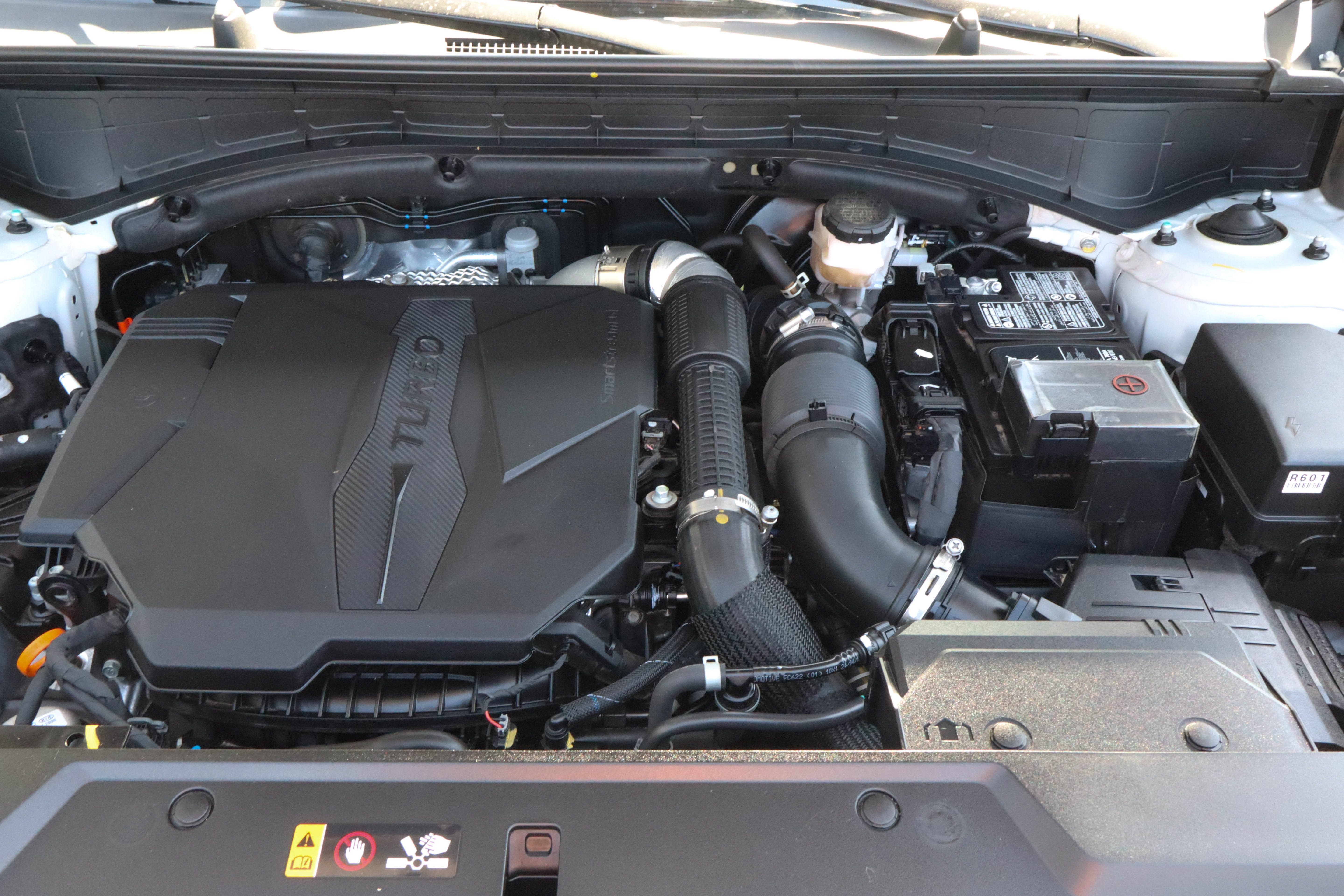 Used 2025 Hyundai Santa Fe SEL FWD image 17