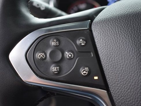 Used 2023 Chevrolet Traverse Premier image 24