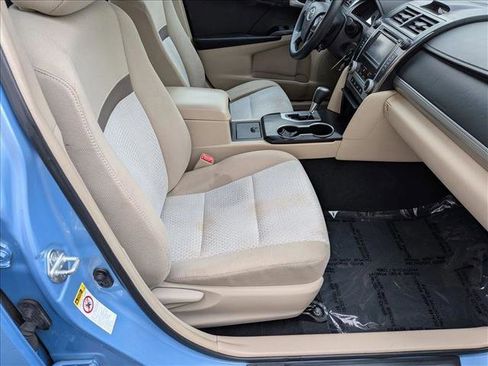 Used 2012 Toyota Camry LE image 18