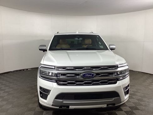 Used 2023 Ford Expedition Max Platinum AWD/4WD image 6