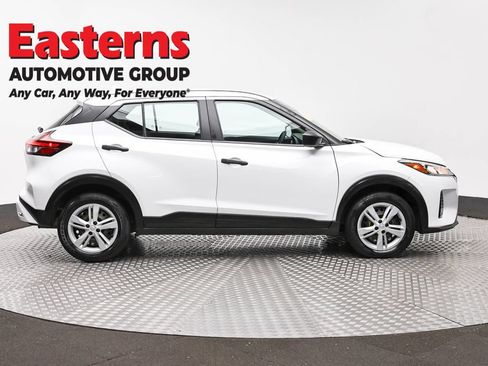 Used 2024 Nissan Kicks S FWD image 4