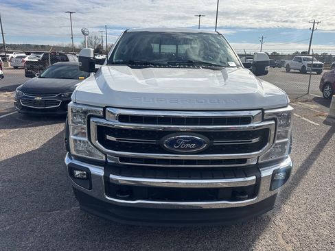 Used 2020 Ford F250 Lariat image 2