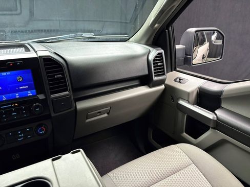 Used 2020 Ford F150 XLT image 38