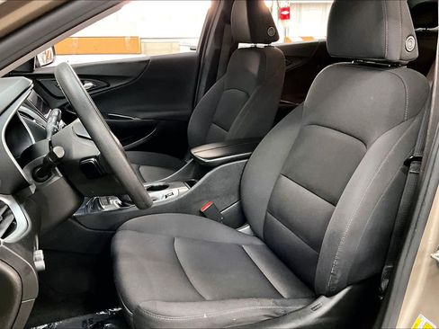 Used 2023 Chevrolet Malibu LT image 27