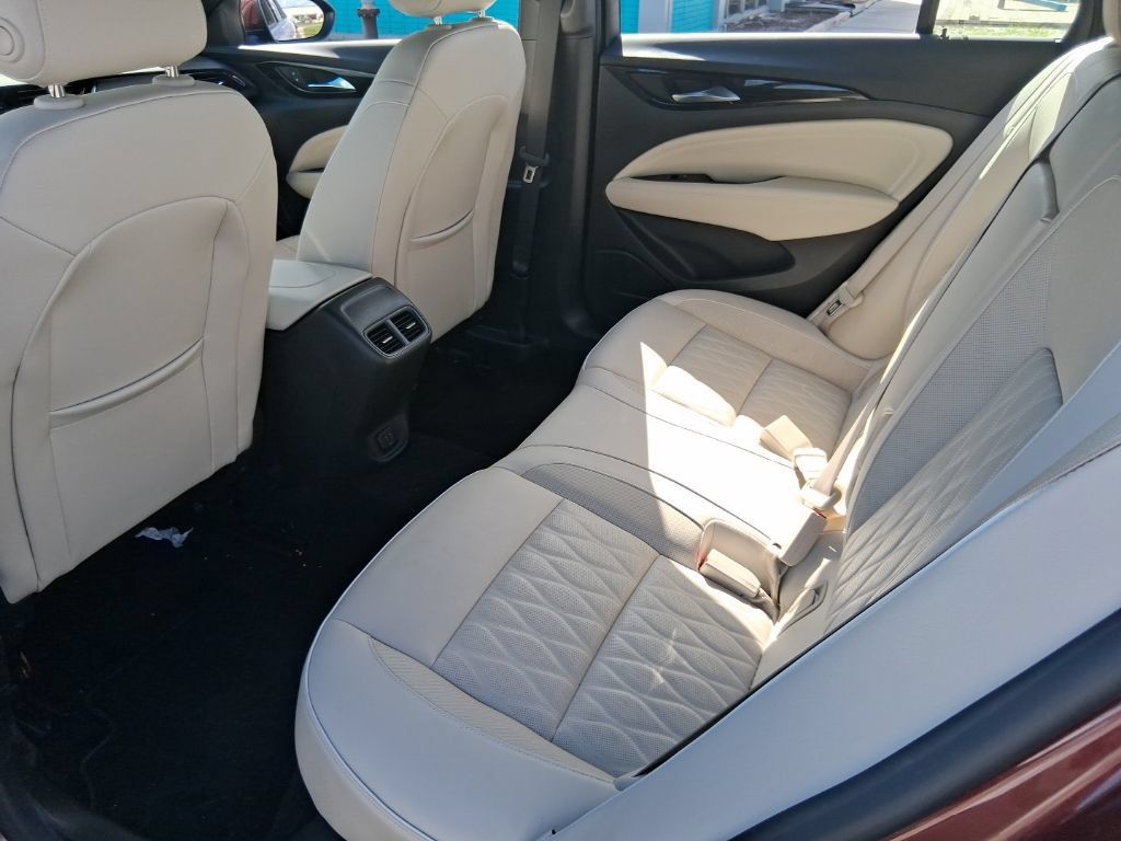 Used 2019 Buick Regal Avenir w/ Driver Confidence Package II FWD image 13