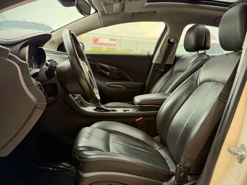 Used 2014 Buick LaCrosse Premium w/ Driver Confidence Package FWD image 6