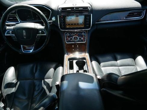 Used 2017 Lincoln Continental Select FWD image 13
