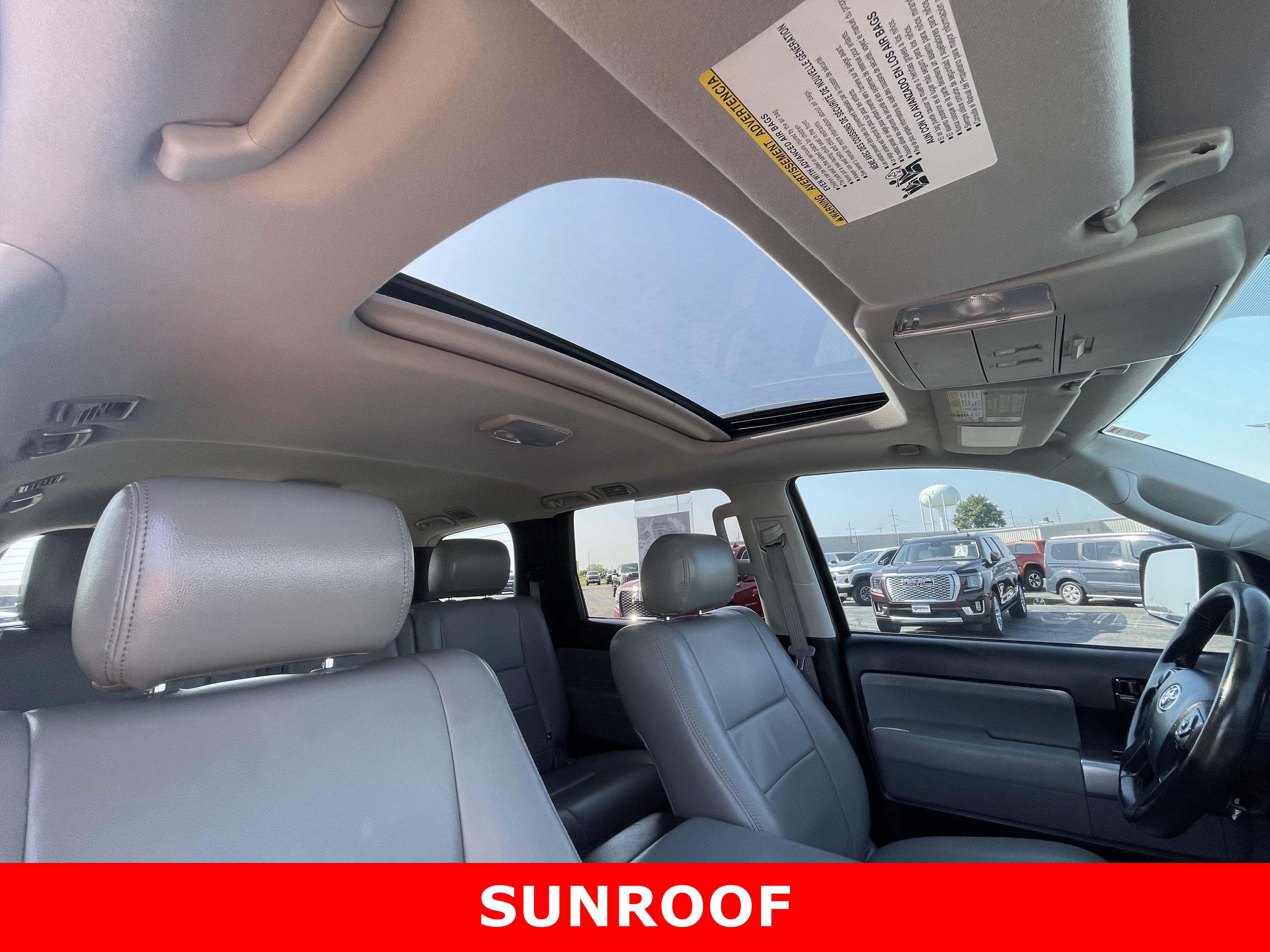 Used 2019 Toyota Sequoia SR5 AWD/4WD image 21