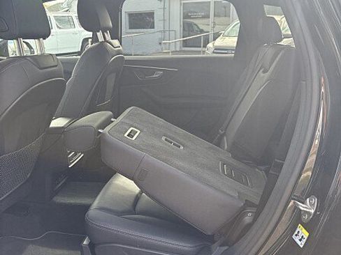 Used 2025 Audi Q7 3.0T Premium Plus AWD/4WD image 19