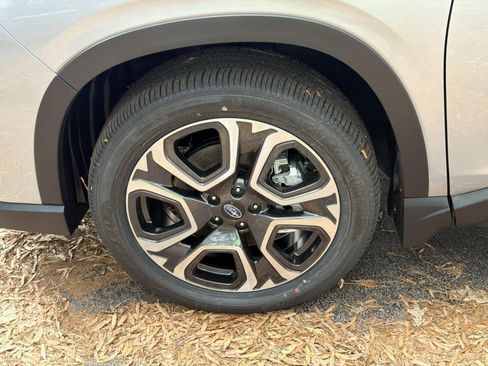 New 2026 Subaru Ascent Limited image 11