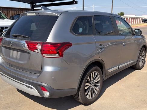 Used 2020 Mitsubishi Outlander ES FWD image 5