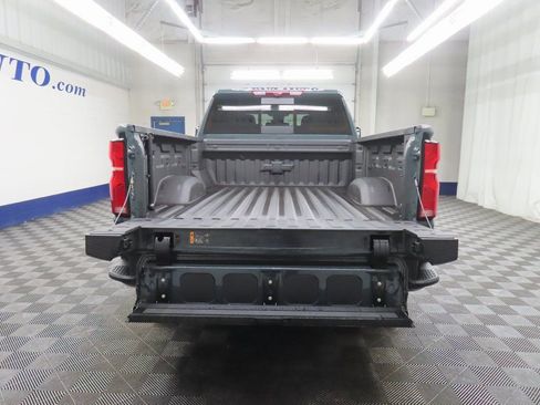 Used 2025 Chevrolet Silverado 2500 LTZ w/ Trail Boss Package image 36