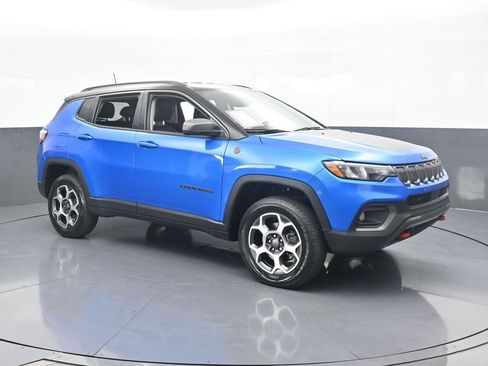 Used 2022 Jeep Compass Trailhawk image 8