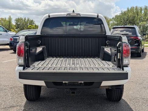 Used 2021 Toyota Tacoma TRD Sport w/ Technology Package RWD image 12